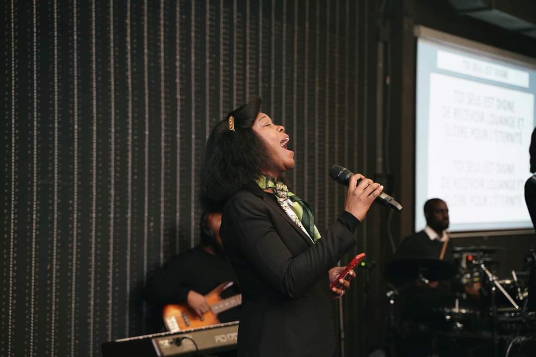 Angela Volcimus Louis en concert